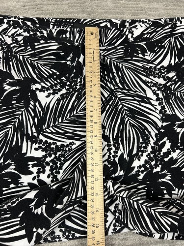 Lane Bryant Pants Womens 28 Black White Floral Leaves Cuffed - Picture 6 of 12