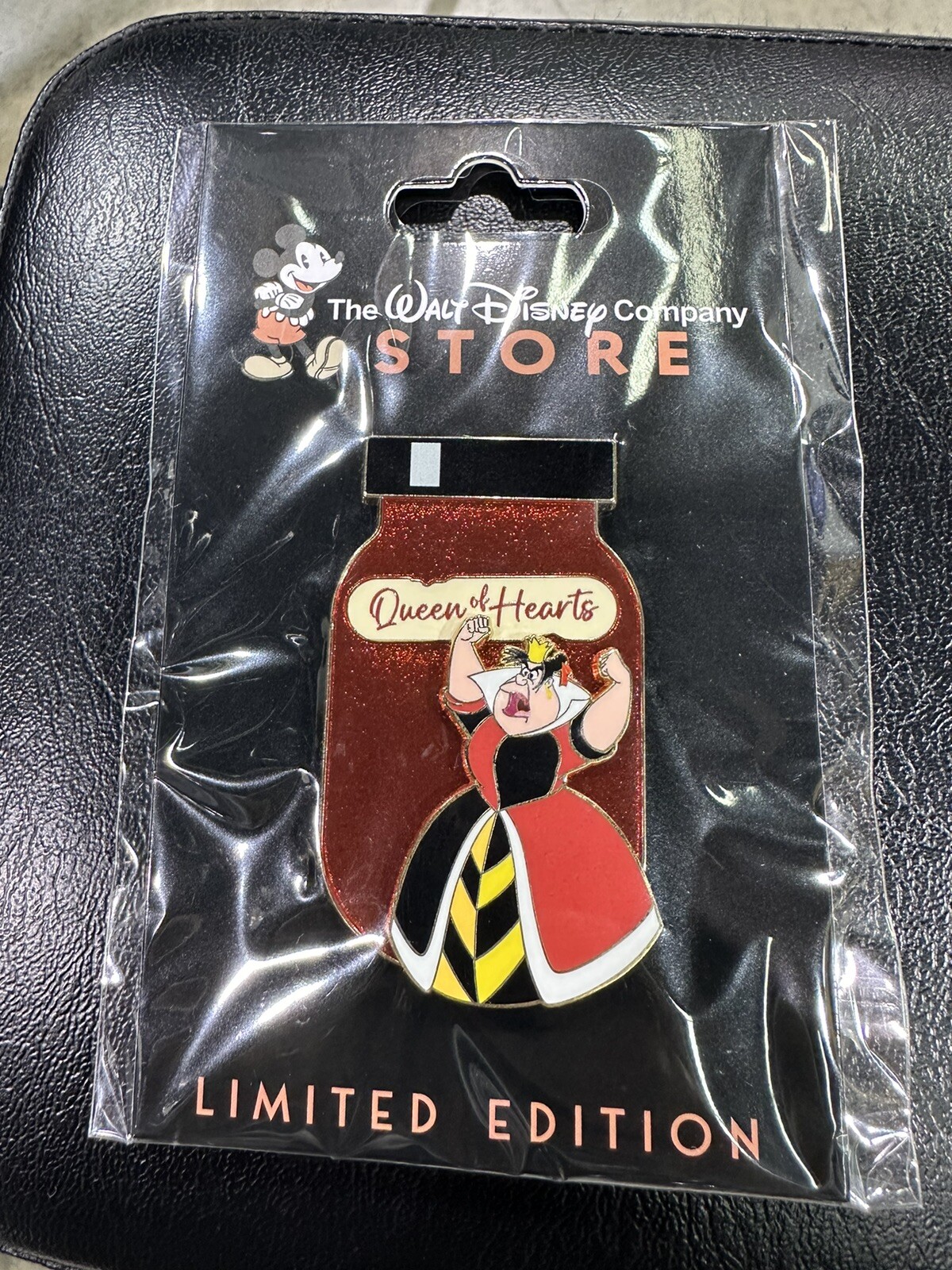 D23 Expo 2024 THE COLOR SHADES OF MAGIC PIN QUEEN OF HEARTS LE 400 PRESALE DEC