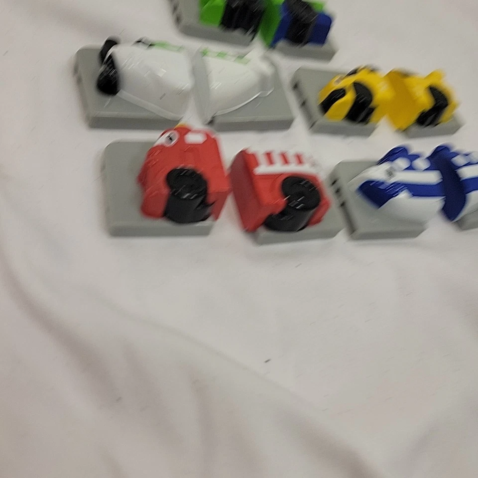 Leap Frog Fridge Phonics Wash N Go Magnetic Cars Replacement Pieces - Image 3 of 3