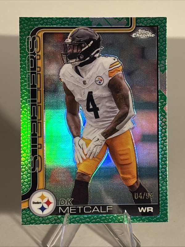 2025 Topps Chrome - DK Metcalf #254 Green Leather Refractor /99