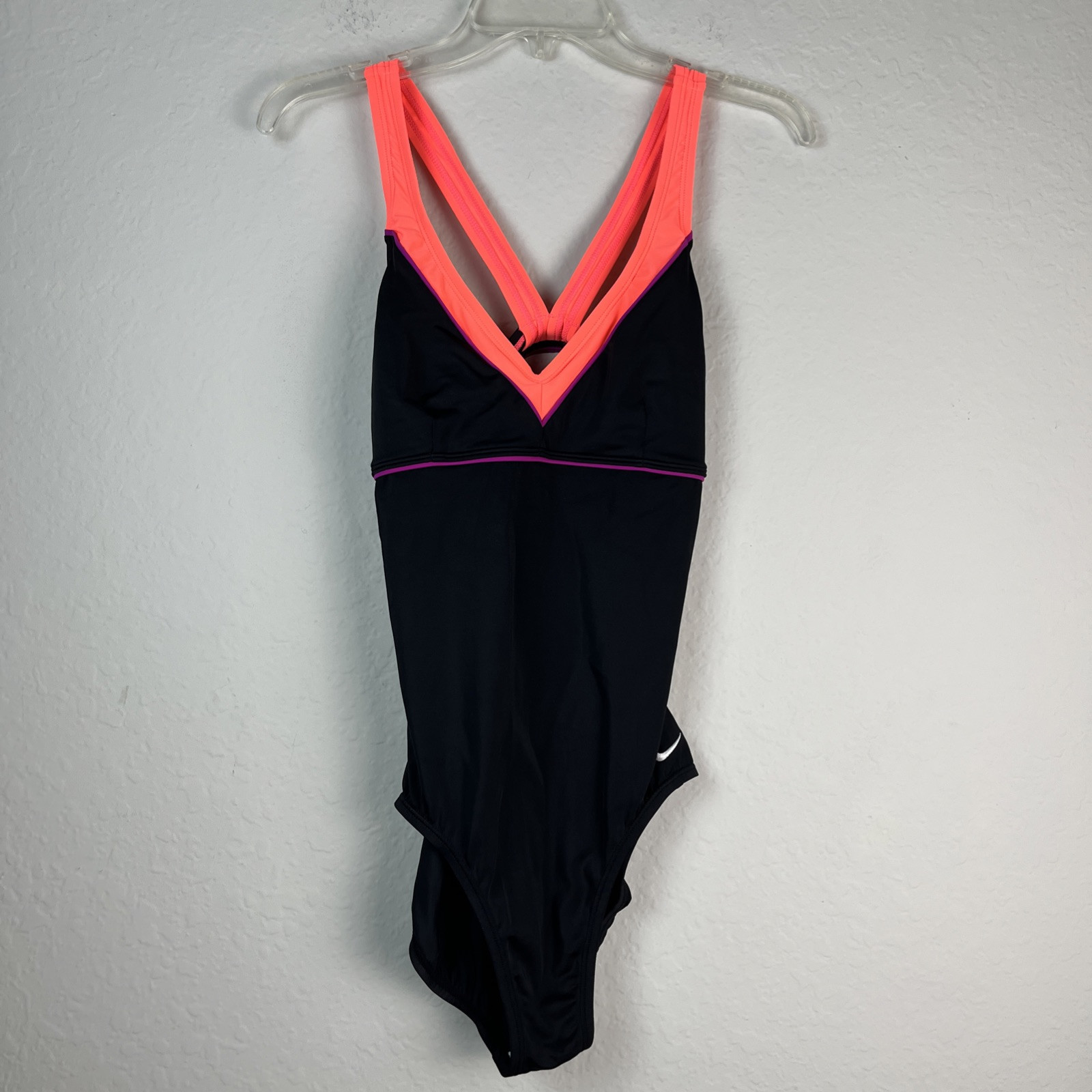 Nike Solid Regular Size 10 One Piece Swimsuit Rac… - image 1