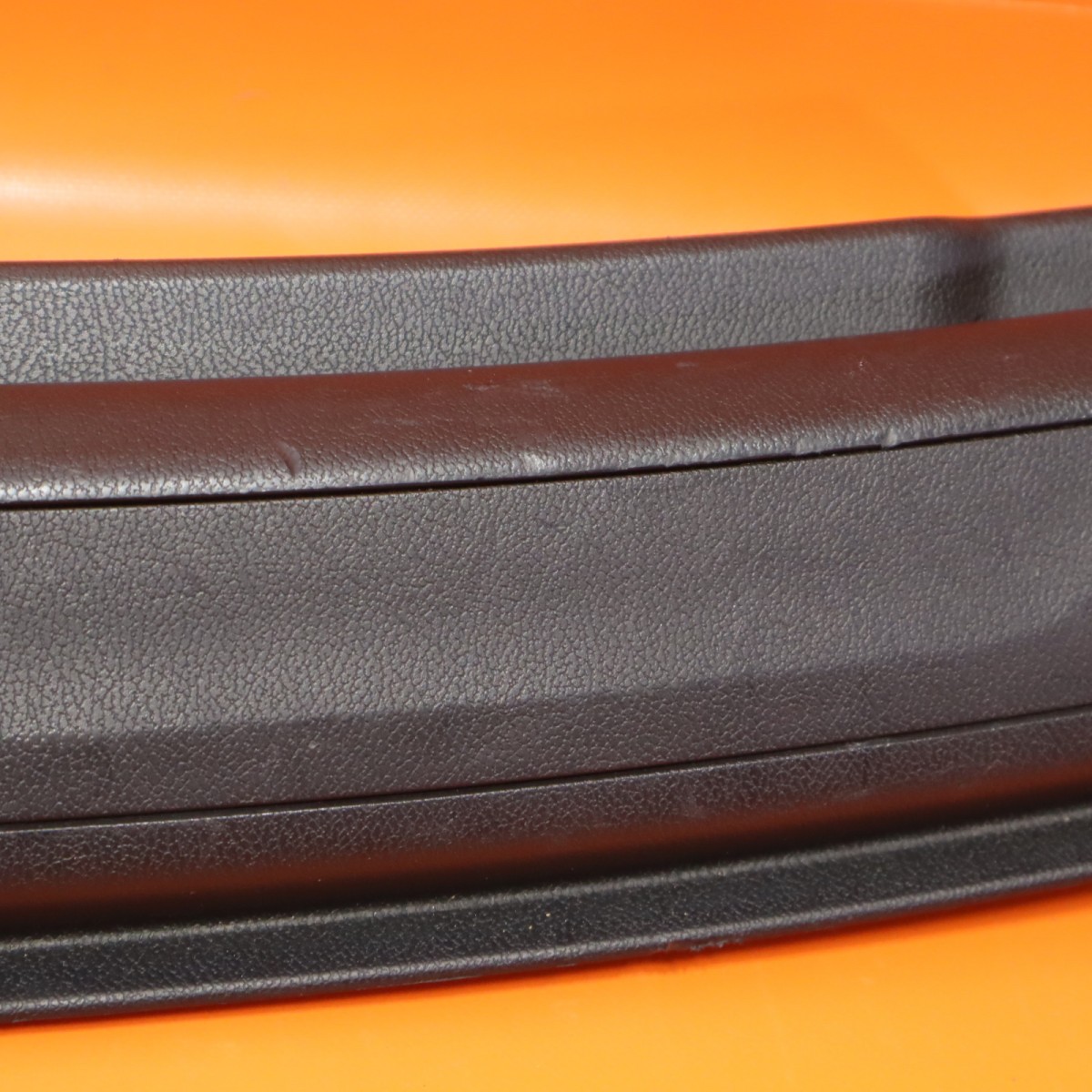 MASERATI LEVANTE TRUNK SILL SCUFF TRIM 2017-2020 2021 2022 670065625 OEM