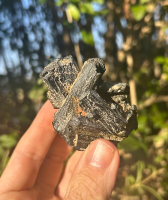 Epidote xx  / Massive Cluster - Crystals 5 cm  /Sandare Mine / Kayes Region Mali