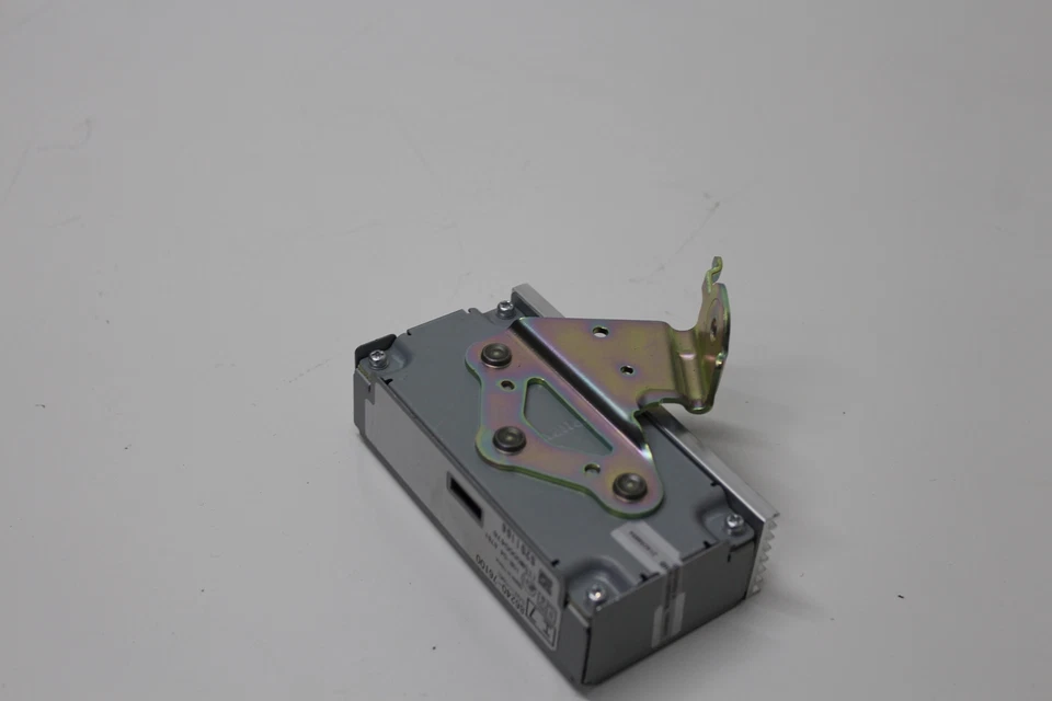 LEXUS UX300E 2019+ AA1, AH1, MA1 Sound Control Unit 86240-76100 (N196) - Image 3 of 4