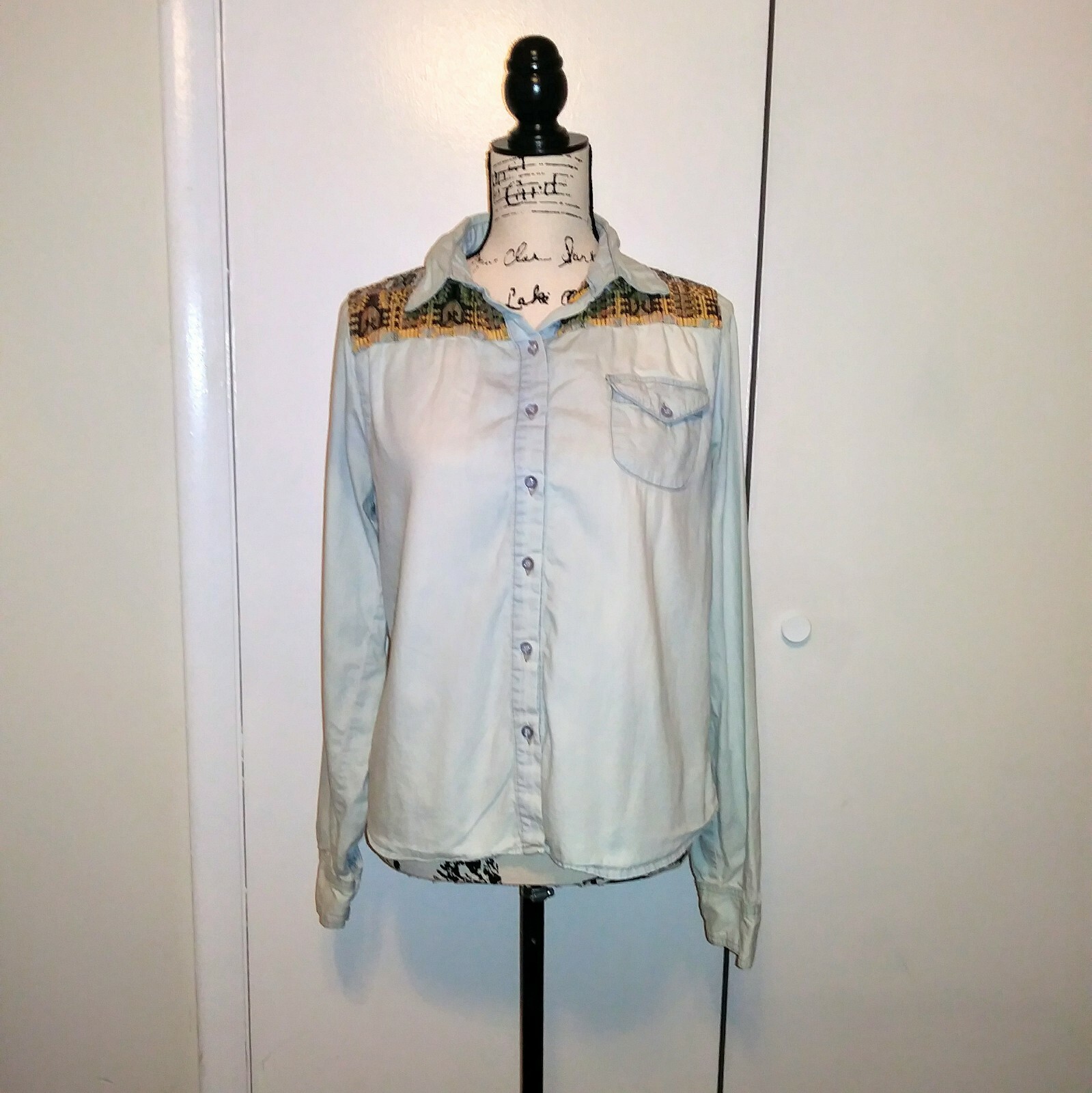 Blu Pepper Vintage Embroidered Boho Western Denim Button Down Shirt