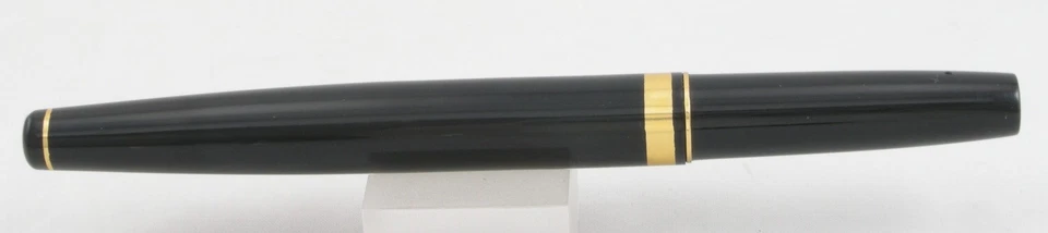 Pluma Estilográfica Pilot Elite Negra y Dorada - XFine Plumín -CON-20 - Como Nueva - Antigua - Stock Foto 3 de 4