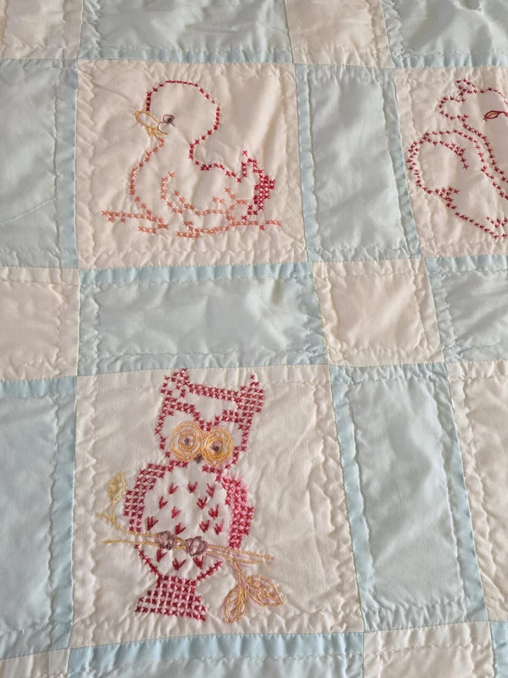 Edredón bebé vintage hecho a mano bordado animales azules niño búho Foto 3 de 4