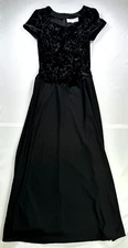 Women's Vintage Black Southeastern Long Gown/ Dress- Size 2