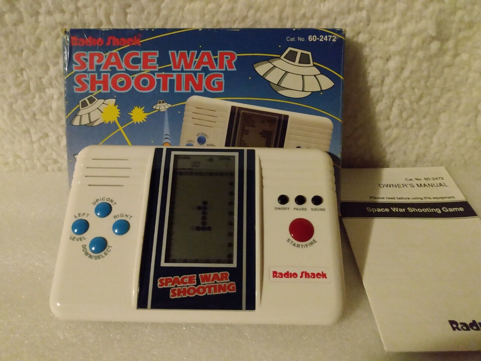 Vintage Radio Shack SPACE WAR SHOOTING Handheld Game 60-2472