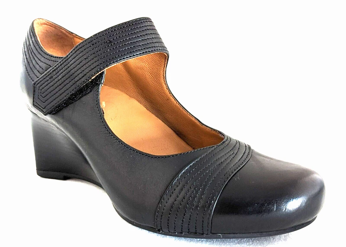 Sevona wedge deals sandal