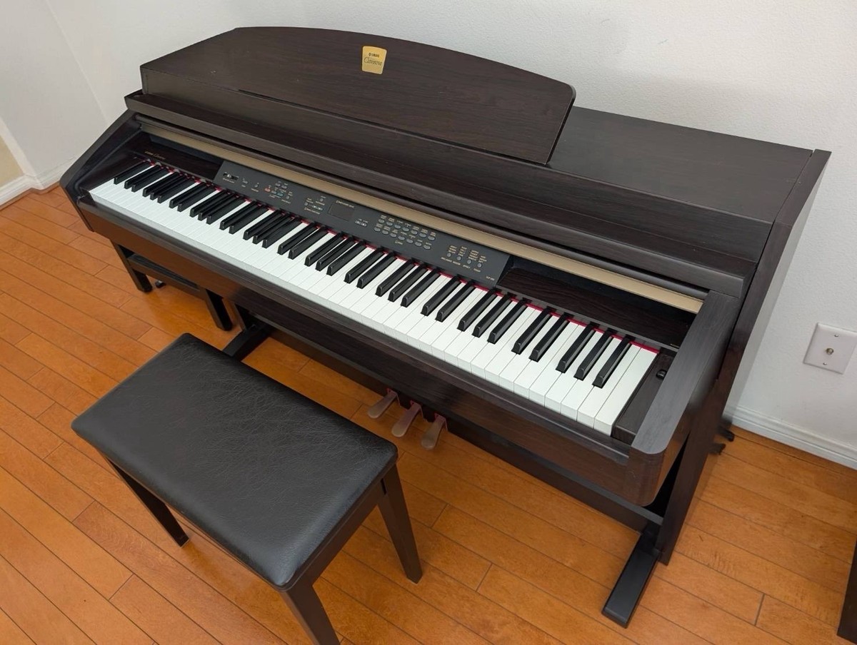 Yamaha Clavinova CLP-230, 88-Key Digital Piano Brown w/ Bench, 3