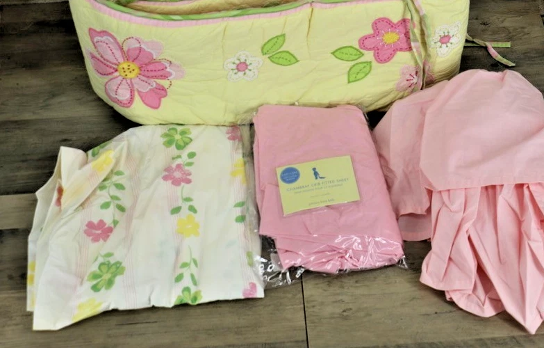 Pottery Barn Kids Floral Crib Bedding Set Pink Green Flower Nursery 3 Piece Set
Opens in a new windo