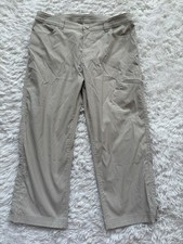 Eddie Bauer Sz. 6  Tech Rainier Capri Pant  Khaki hiking Pants. Never Worn.