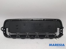 K&uuml;hlergrill Citroen C4 Cactus  9801740680 P25599725