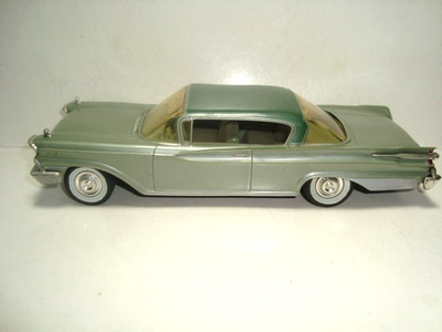 AMT 1959 Mercury Park Lane 2 DRHT Dealer Promo Model Car