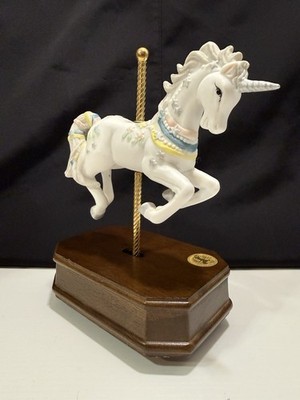 Westland Carousel Unicorn Music Box 2nd Edition Wood Base Brass Pole - Works