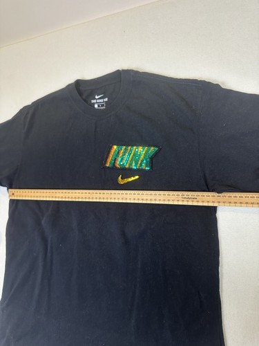 NIKE ROSWELL RAYGUNS FUNK RARE T-SHIRT Men’s Size L - Sequin Logo DB5964-010 - Picture 10 of 13