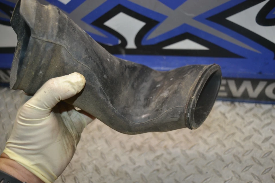 TUBO TUBO IZQUIERDO AIRE MOTOR R3-3 01 HONDA CBR600 CBR 600 F4i BICICLETA ENVÍO GRATUITO A EE. UU. Foto 4 de 4