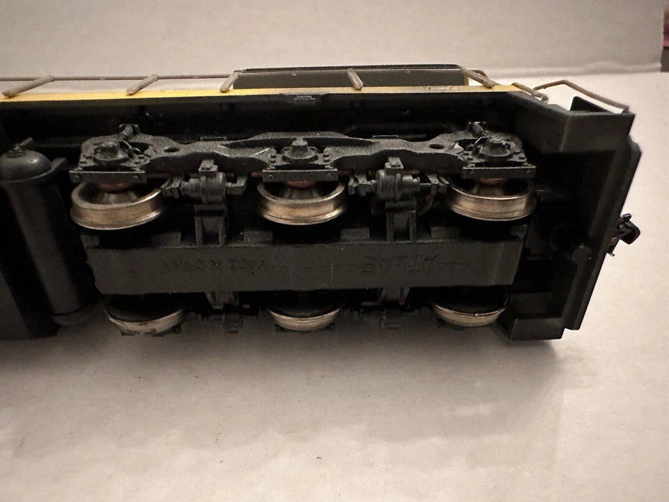 ATLAS HO Scale Locomotive Erie Lackawanna #3316 Wrong Box - Image 4 of 4