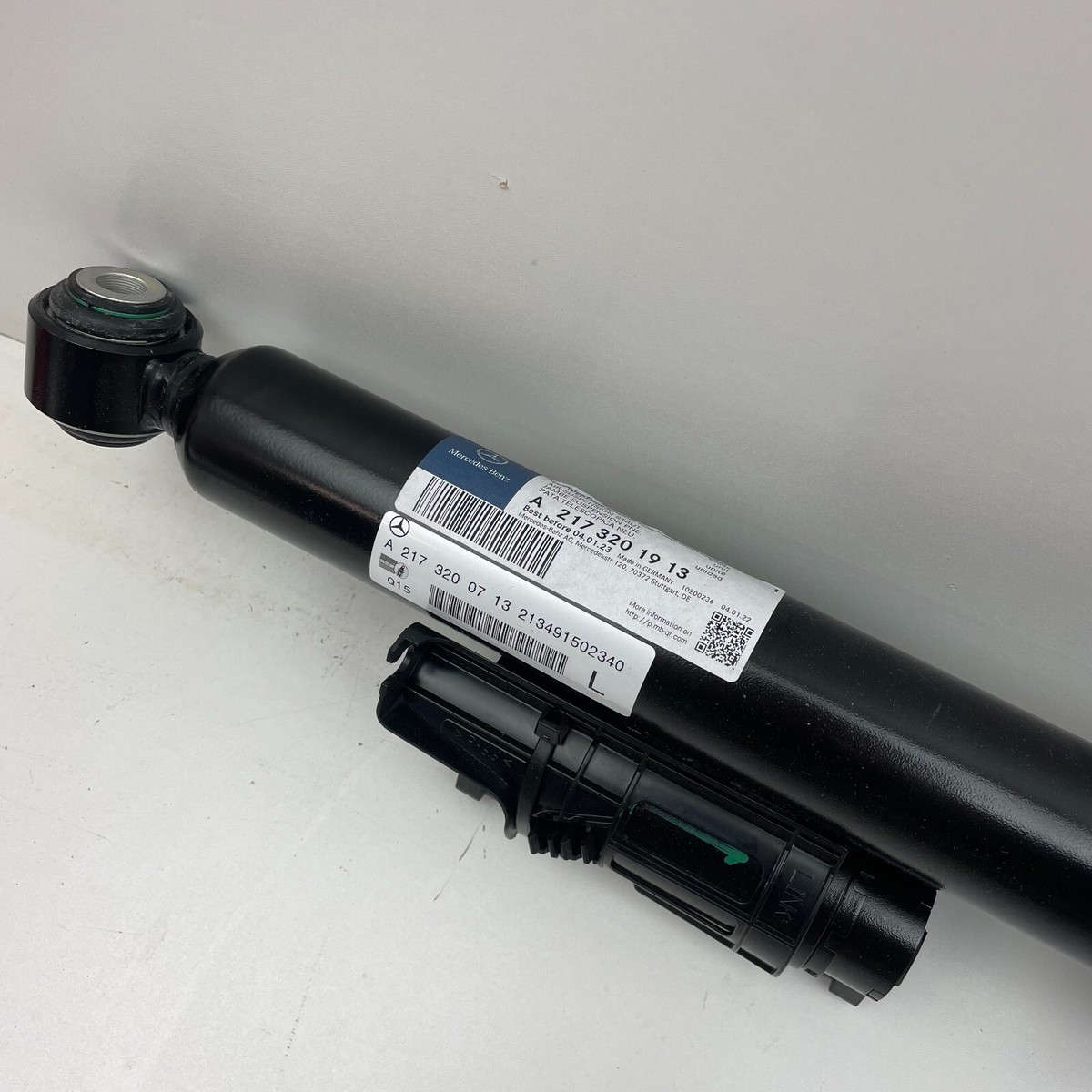 OEM Mercedes Benz W217 Rear Left Air Suspenion Strut A2173201913 