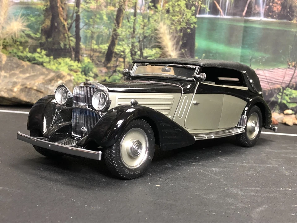 Imperfect 1:24 Diecast Franklin Mint BLK/SLVR 1939 MAYBACH ZEPELLIN No Box AS-IS - Image 2 of 4