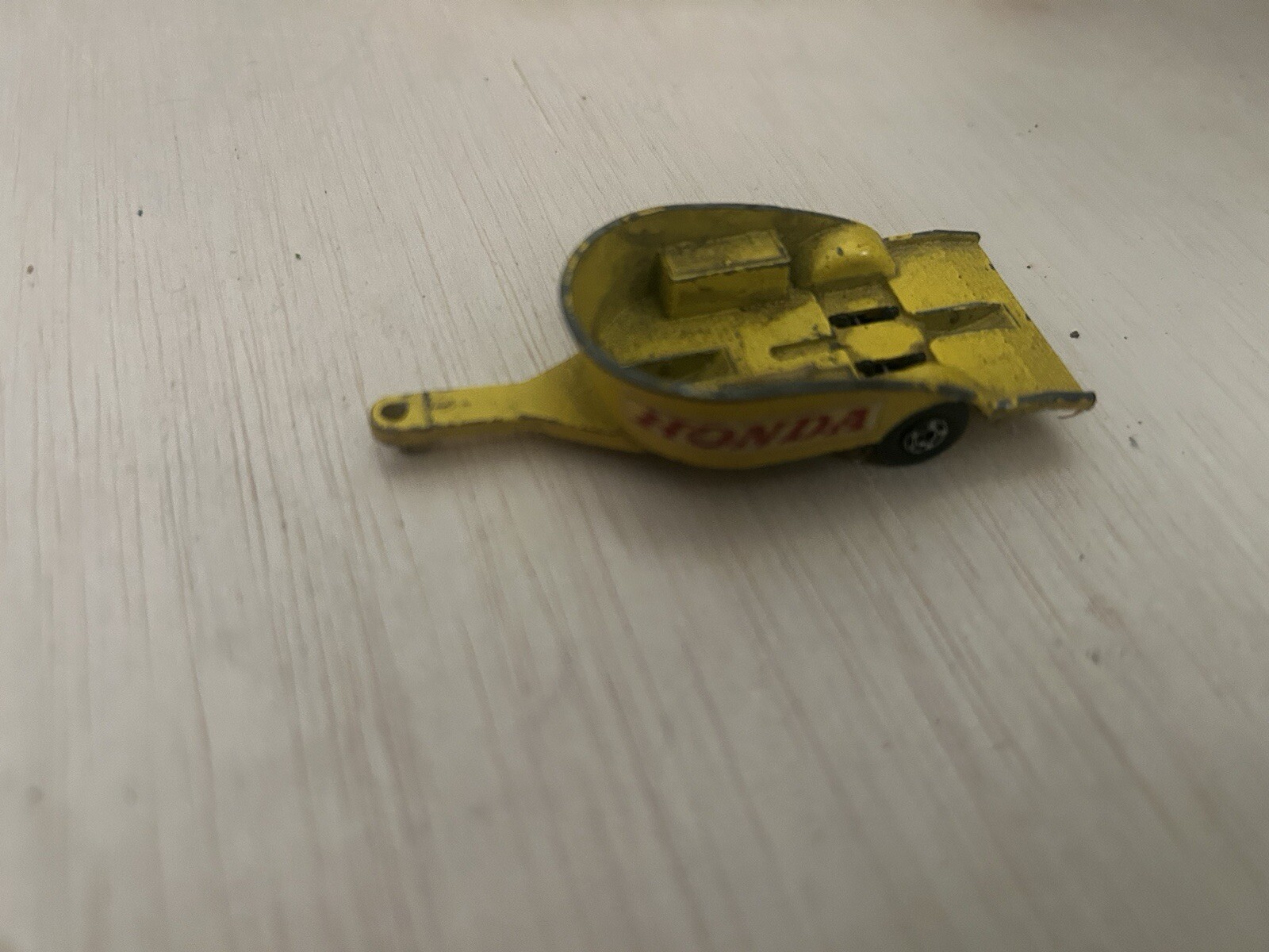 Picture 3 of 8