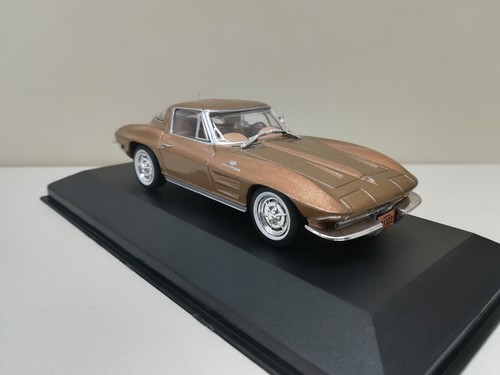 CHEVROLET Corvette C2 StingRay - 1963 - WHITEBOX 1:43 - Imagen 5 de 7