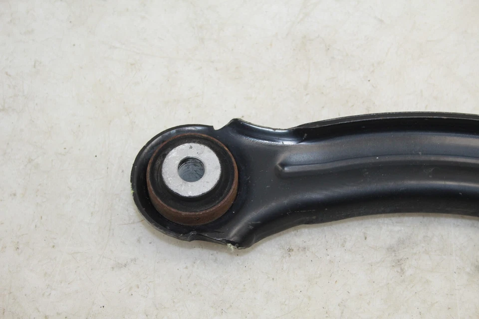 Brazo de control trasero derecho Dodge Challenger 2015-2023 OEM FS100 Foto 3 de 4