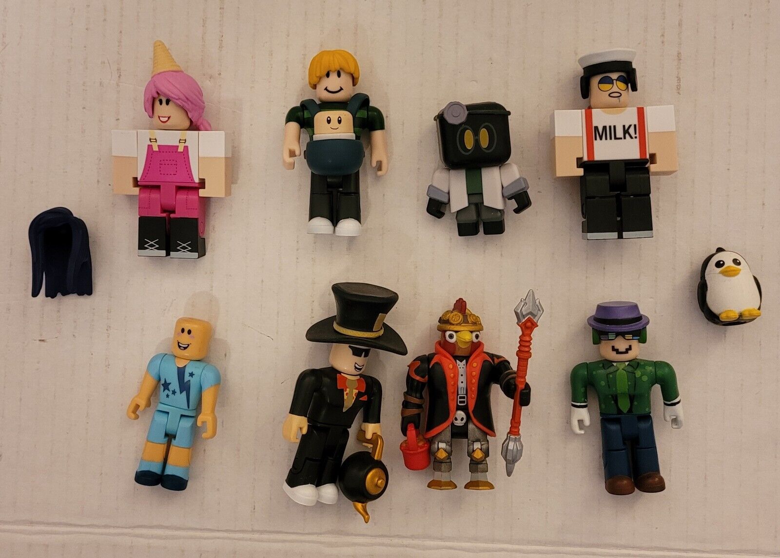 Roblox Series 8 Mystery Pack 1 RANDOM Figure Virtual Item Code Jazwares -  ToyWiz