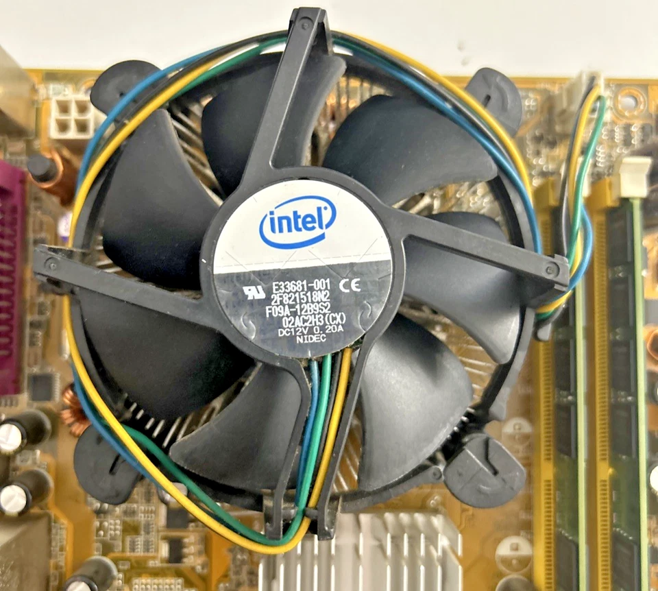 Scheda Madre ASUS P5LD2-X/1333 + CPU Intel Core 2 Duo E7200 + 4GB RAM Kingston - Immagine 2 di 4