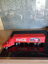 Coca-Cola Modelltruck Sattelschlepper rot mit Trailer/Auflieger