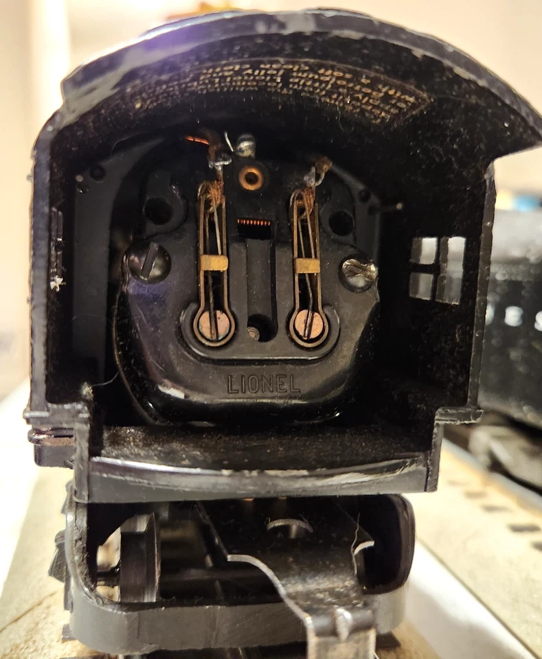 Lionel 726RR BERKSHIRE LOCO ONLY NO TENDER IN FAIR CONDITION, IT RUNS VERY WELL. - Image 3 of 4