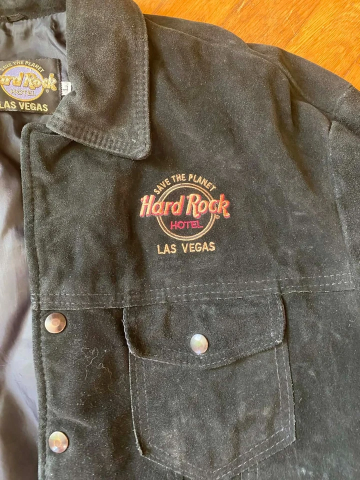 Vtg 80s Hard Rock Cafe Las Vegas Embroidered Black Suede Leather Trucker Jacket - Image 3 of 4
