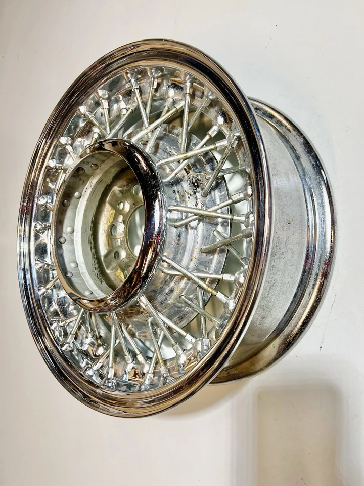 "Rueda de alambre Thunderbird 15"" Ford 15X5 5X114.3 ET12 cromada" Foto 2 de 4