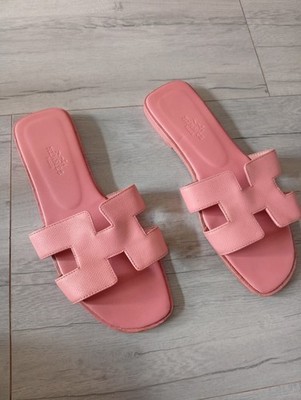Hermes Oran Sandals In Pink Size 38