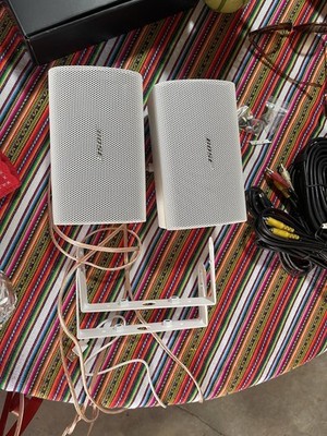 Brand New Bose Speakers I Hooked Them Up And Never Used Them Hercules Mixer To.