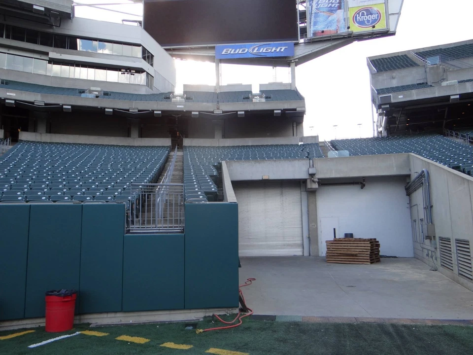 Cincinnati Bengals vs Arizona Cardinals 2 Tickets, Private Row, Aisle  Seats - Image 4 of 4