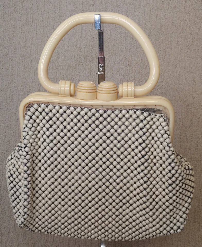 Bolso de Mano Vintage Whiting & Davis Malla Marfil Baquelita Grueso Mango Marco Art Deco Foto 2 de 4