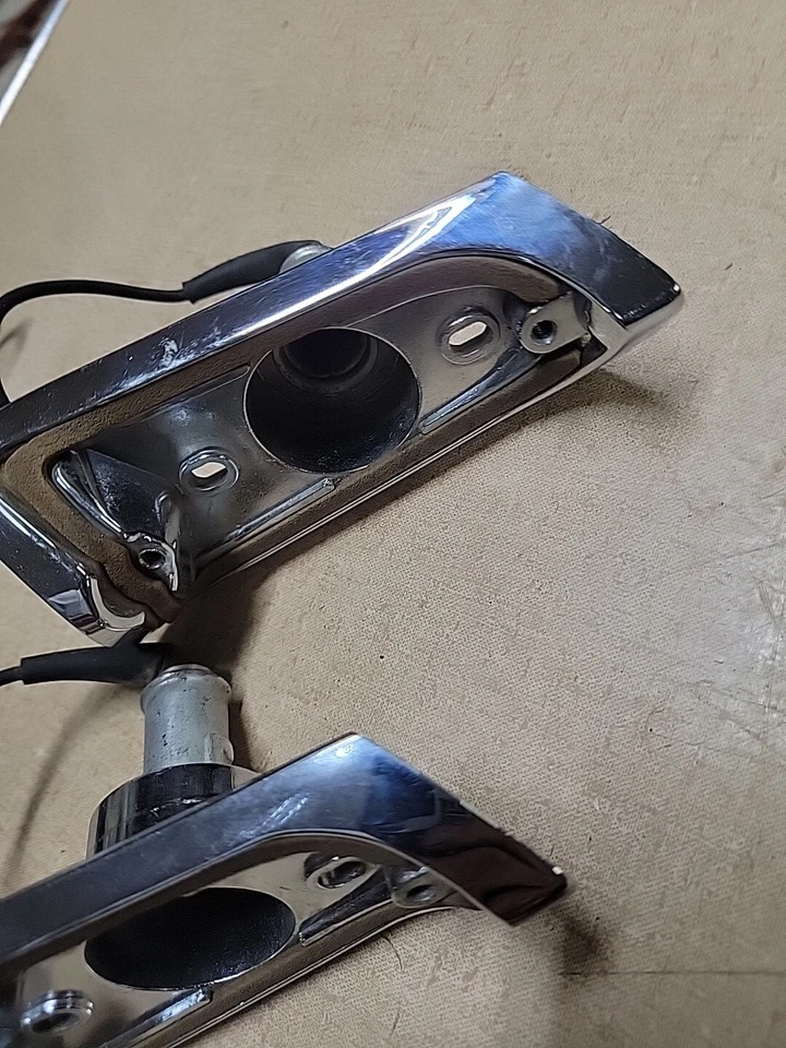 Nuevo de Lote Antiguo PR American Motors Rambler Lámpara de Luz de Respaldo 1958 1959 AMC OEM BONITO SIN LENTE Foto 2 de 4