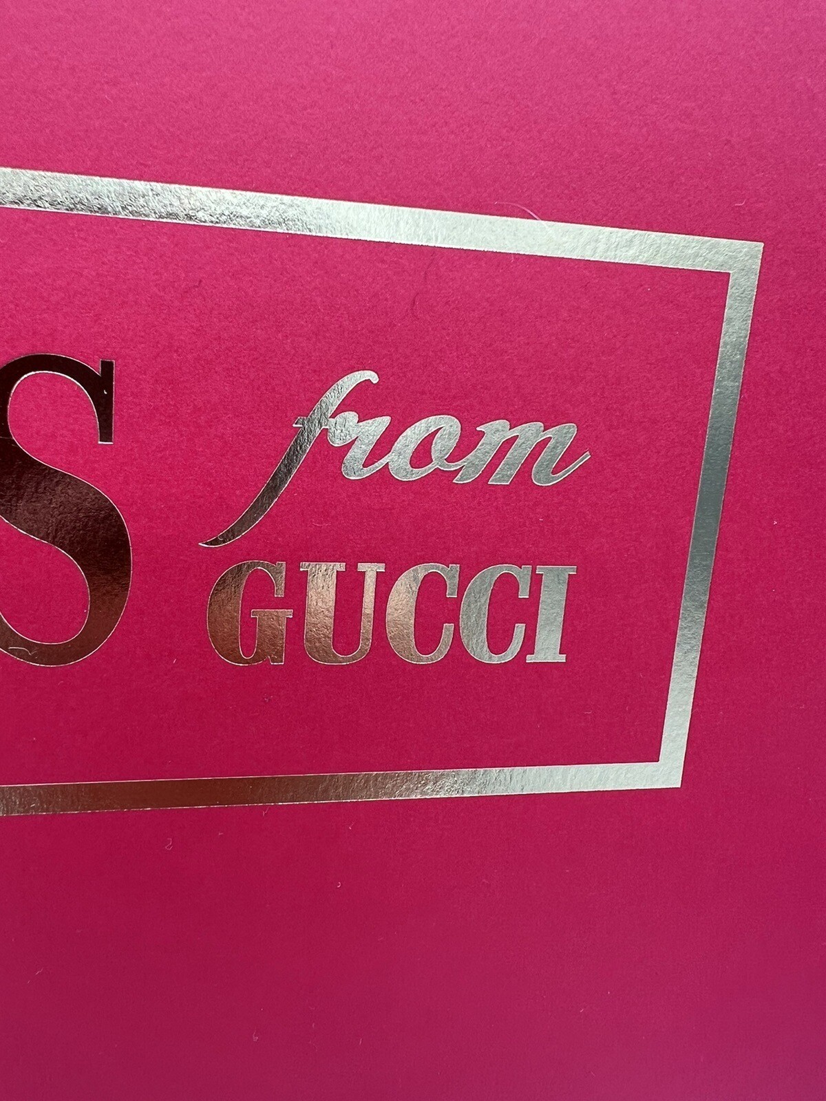 New Greetings From Gucci 2022 VIP Holiday Bday Novelty Gift Wrapping Paper Book