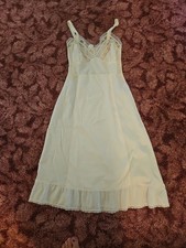 Vintage Ladies petticoat 1960's JC Penney Adonna size 32
