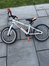 Carrera Cosmos 16" wheels 9.5" frame child Bike Light Weight Frame White Orange 