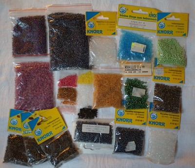 Rocailles mit dabei 11 ungeöffnete Tüten aus Hobbyauflösung gesamt 510 g