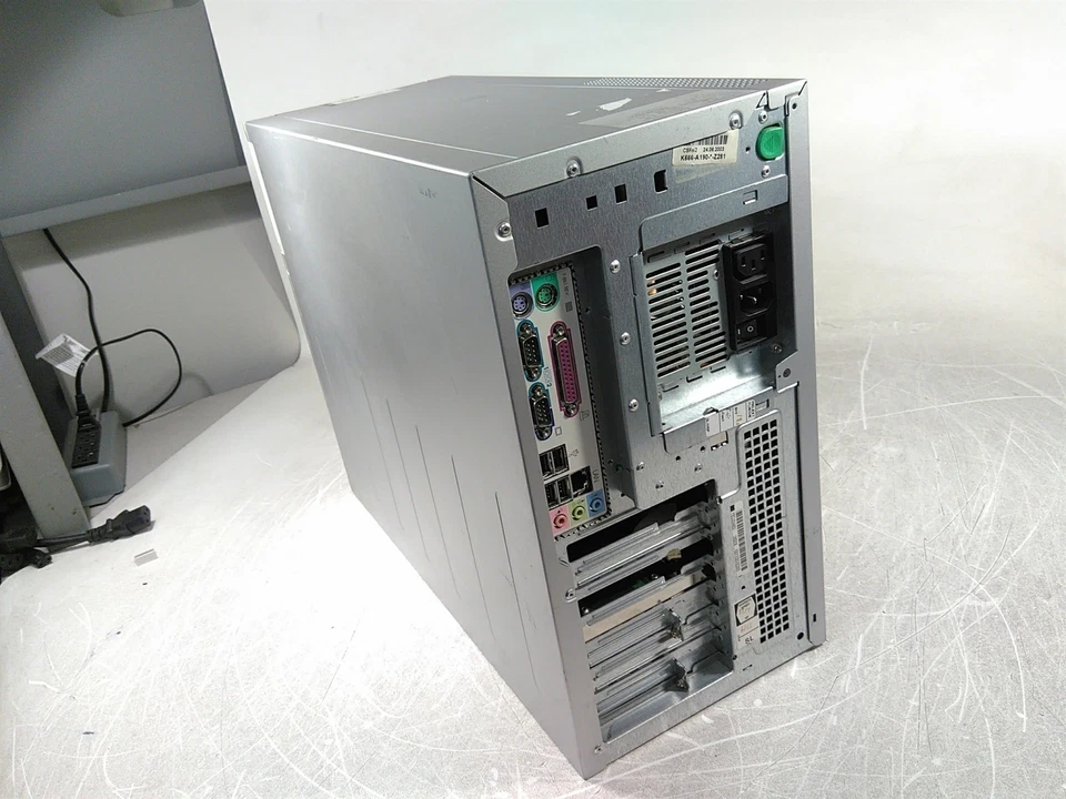 Fujitsu Siemens Primergy ECONEL 30 Tower Intel Pentium 4 2.4GHz 1GB 0HD Boots - Image 4 of 4