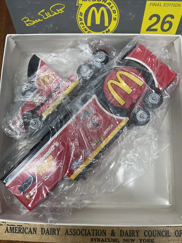 NASCAR BILL ELLIOTT #94 1995 McDonalds Racing 1/64 Winross Transporter Hauler Ex - Image 2 of 3