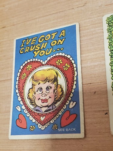 T.C.G - Topps Trading Cards; 1960s? LoT (4) Valentines COLLECTIBLEs/vtg. - Picture 5 of 12