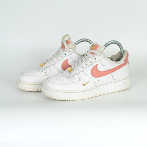 Nike Air Force Low Damen Weiß Pink 4 UK 37,5 Eur