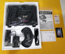 MD SEGA MEGADRIVE FRIST MODEL REG CARD BOXED MATCH SERIAL