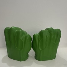 Hasbro Marvel Hulk Puño Verde Manos para Figura de Acción Paquete de 2 2023 F7825