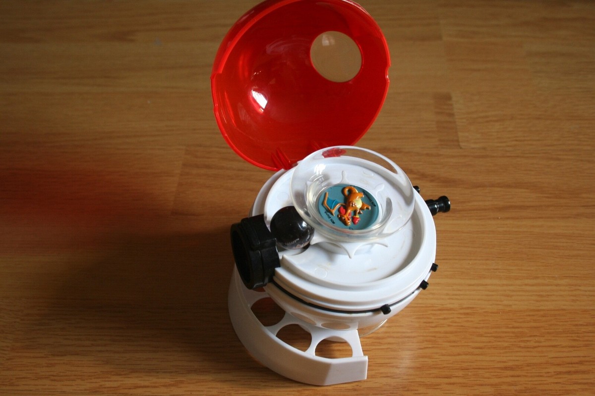Coffret Pokémon Articulé + Pokeball Dracaufeu, Pikachu, Mewtwo
